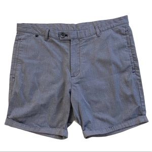 Calvin Klein Chino Shorts Flat Front Size 36 Cuffed Body Fit Stretch Minimalist